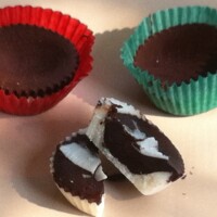 Coconut chocolate cups